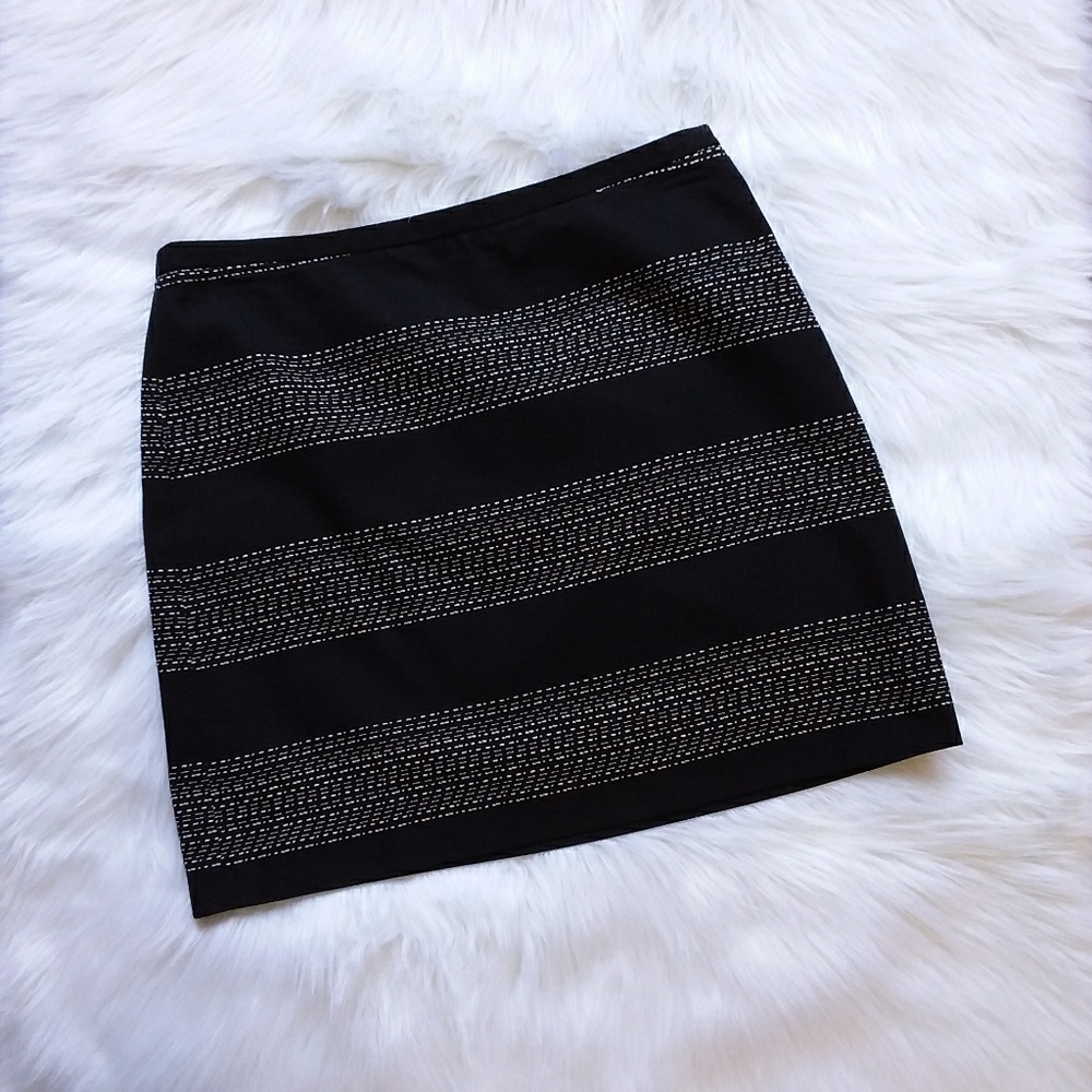 ☆☆SOLD☆☆ LOFT Striped Above-the-knee Lined Skirt - Picture 1 of 7